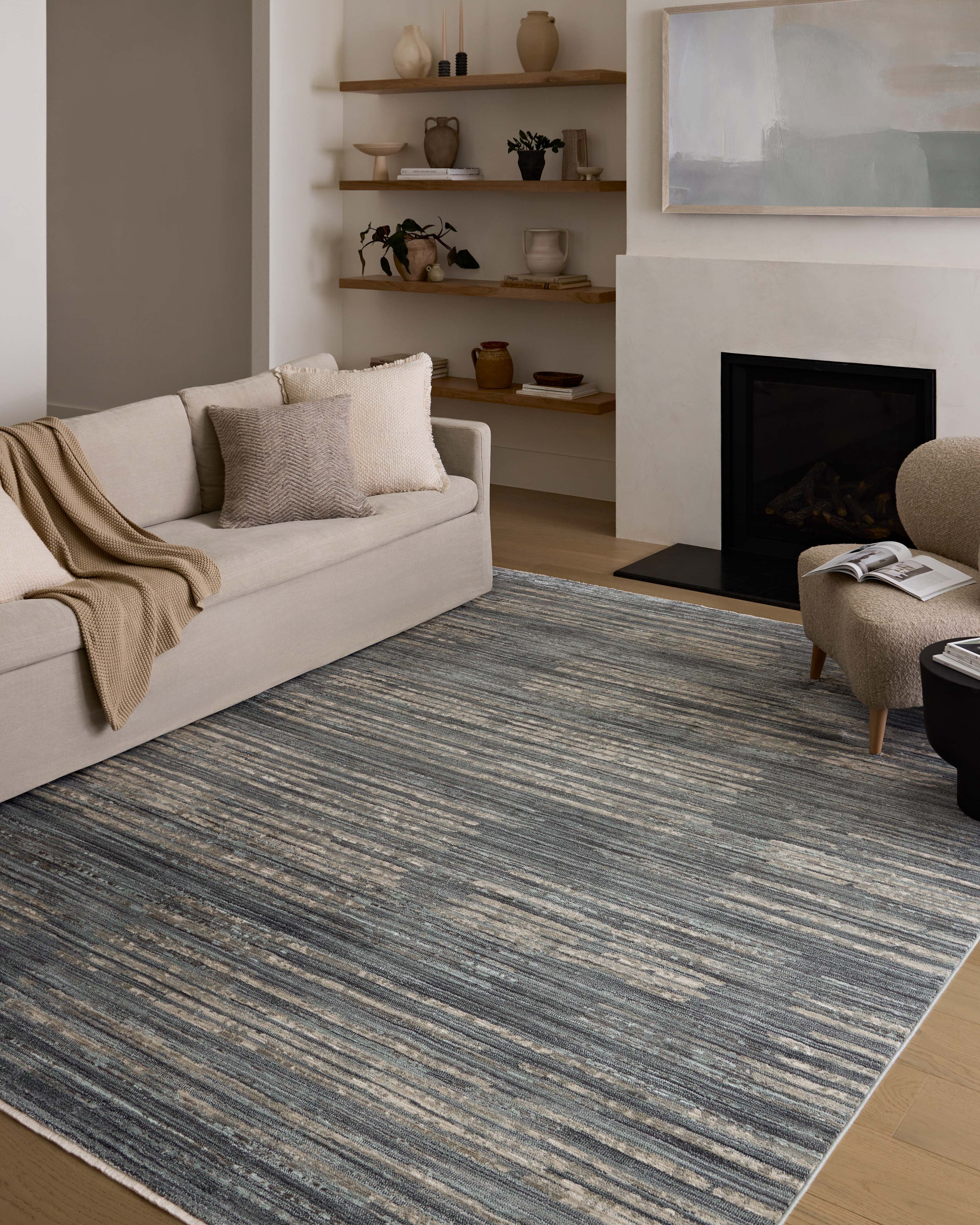 Loloi Wade Ocean / Sand 18" x 18" Sample Rug
