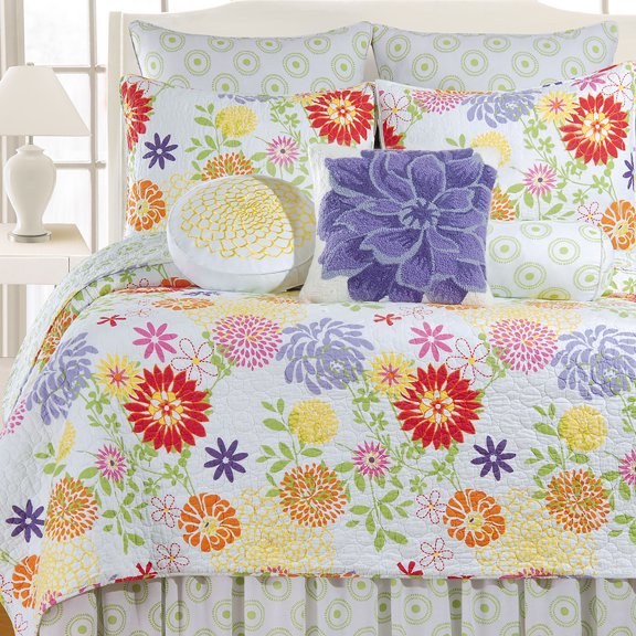 Lilly Floral Full/Queen Quilt Machine Washable Reversible Bedspread Coverlet