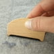 thumbnail image 4 of Peine quitapelusas para suéteres | Afeitadora de tela portátil del tamaño de una tarjeta | Removedor de pastillas reutilizable para ropa | Elimina la pelusa y las bolas de pelo | Herramienta ligera, 4 of 8
