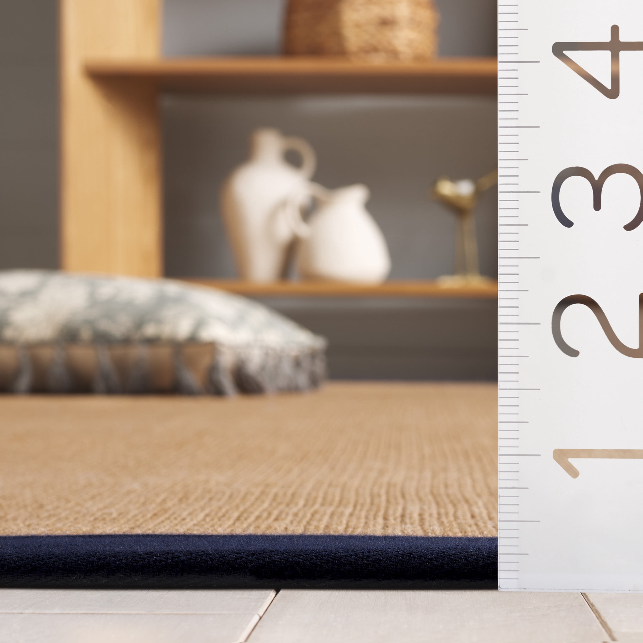 Safavieh Natural Fiber Sabrina Solid Color Area Rug, Natural/Navy, 4' x 6'