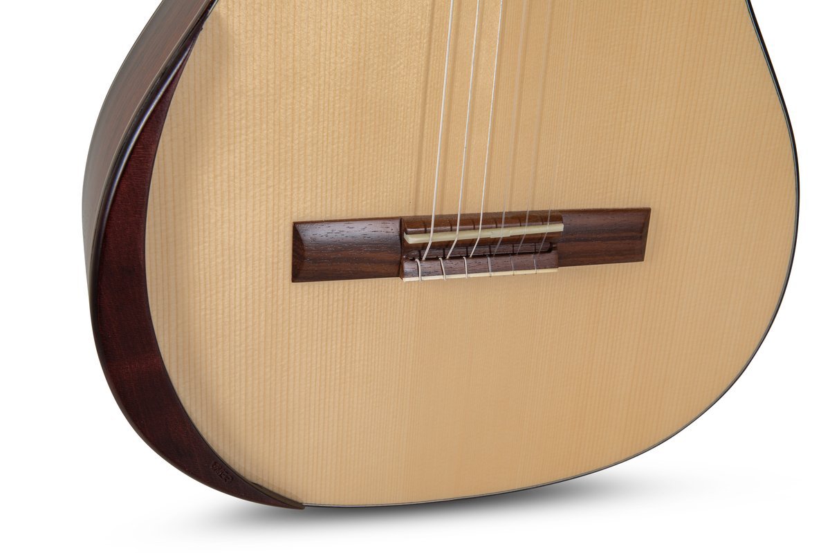 Manuel Rodriguez Superior C-S 4/4 Classical Guitar  Spruce Gloss w/ Armrest