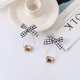 thumbnail image 5 of 140 mini lazos de cinta de cuadros vichy con 200 pegatinas (blanco y negro). Lazos de cinta a cuadros para manualidades, lazos y apliques., 5 of 7