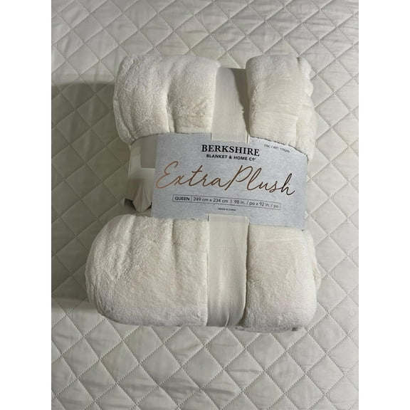 Berkshire ExtraPlush Blanket - White- 98 in - 92 in (Queen)