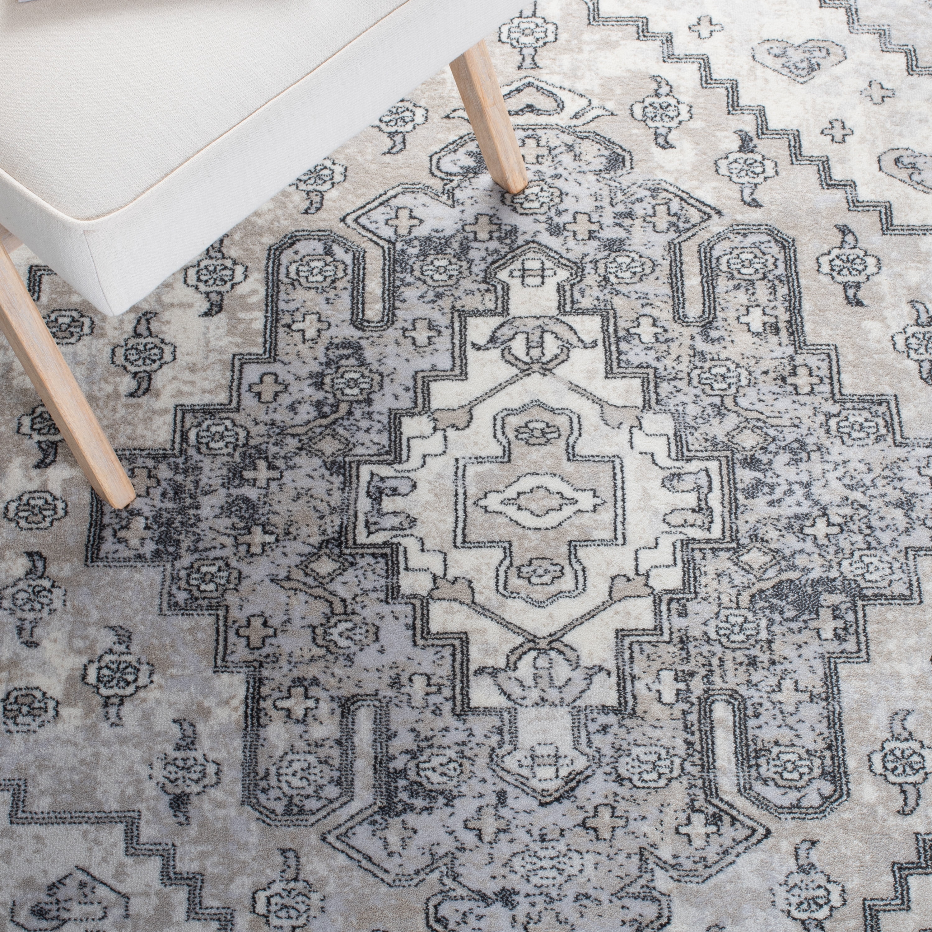 SAFAVIEH Carnegie Stojan Tribal Area Rug, Ivory/Gray, 6'7" x 9'2"