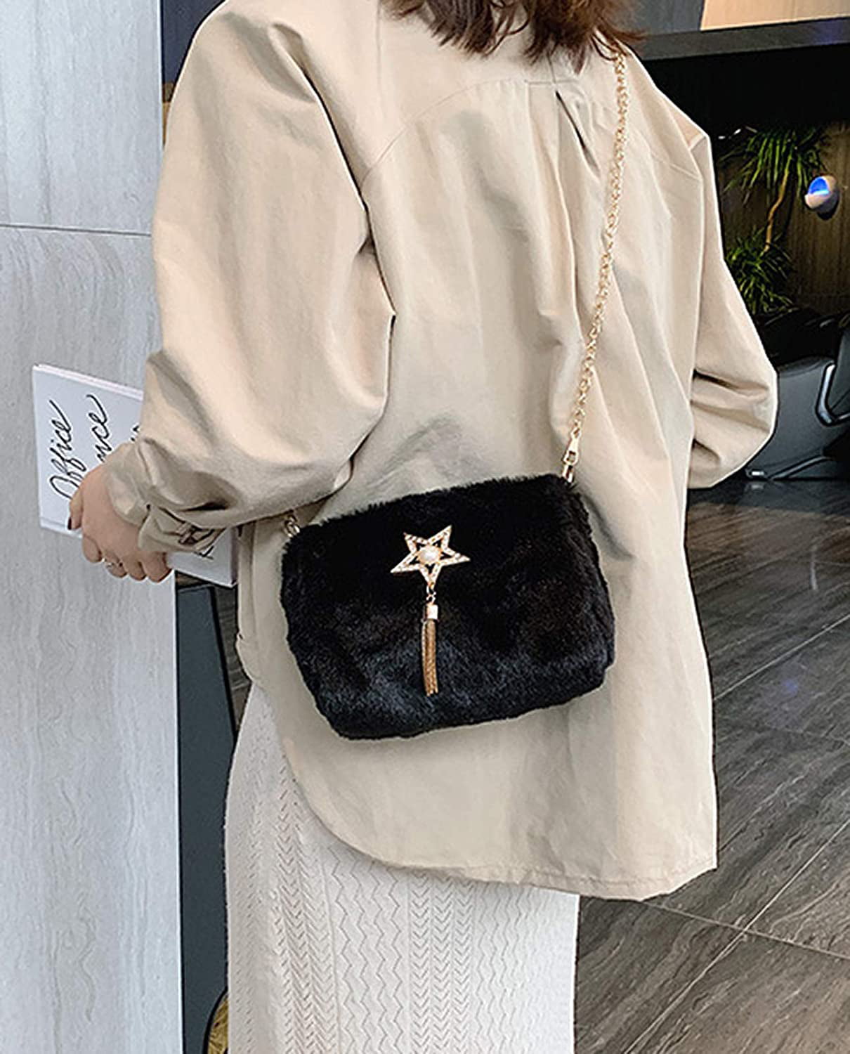 Small Fur Franzy Leather Shoulder Bag - Black – Da Milano