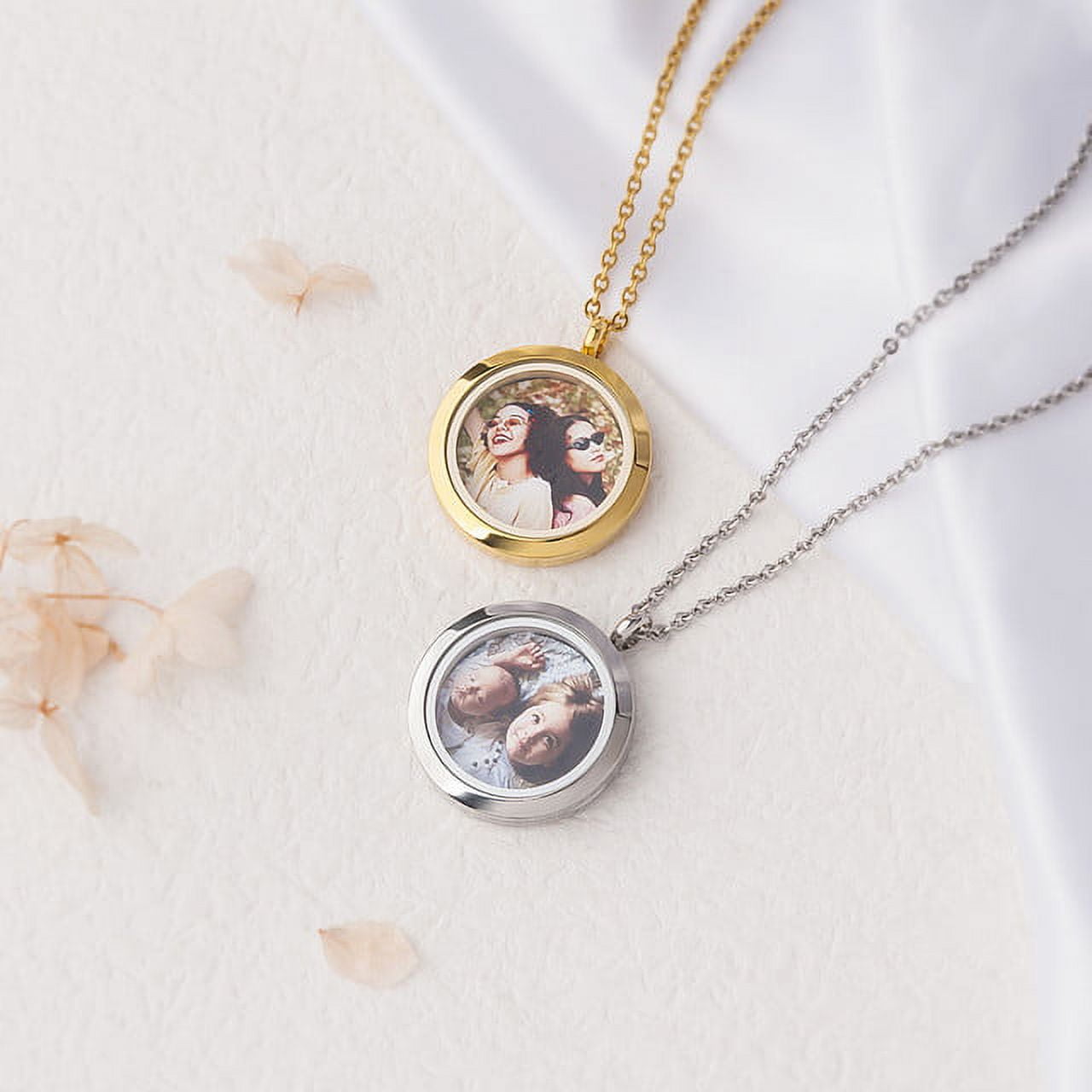Personalized Wife Christmas Gift - Family Photo Necklace - Locket Necklace With Photo - Child and Mom Photo Necklace - Picture Locket Necklace