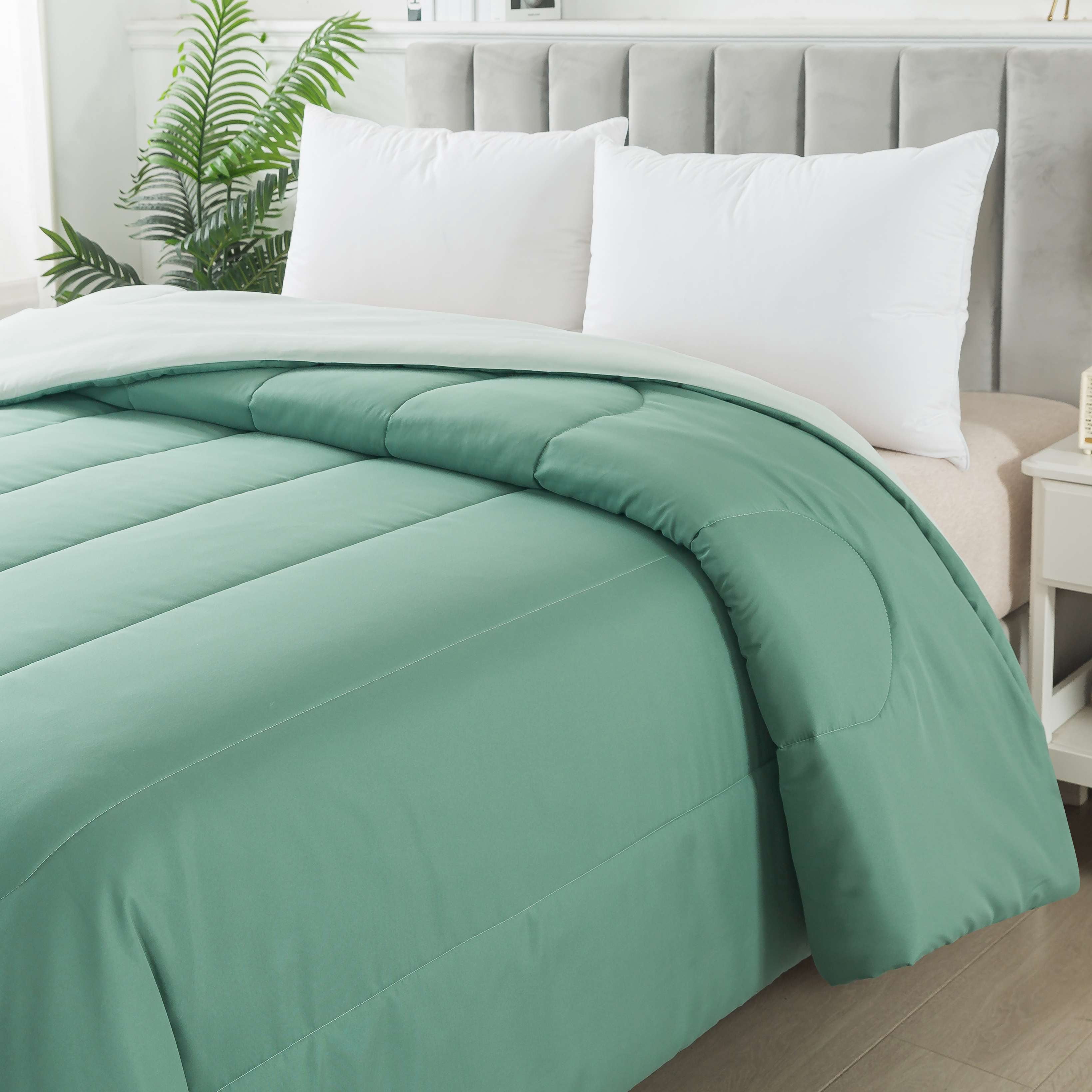 Mainstays Reversible Microfiber Comforter, Sage Green, Full/Queen, Adult, Unisex