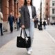 thumbnail image 1 of Bolso tote de moda para ir de compras, ideal para mujeres que trabajan en oficina, viajan o trabajan los fines de semana. Negro, 1 of 8