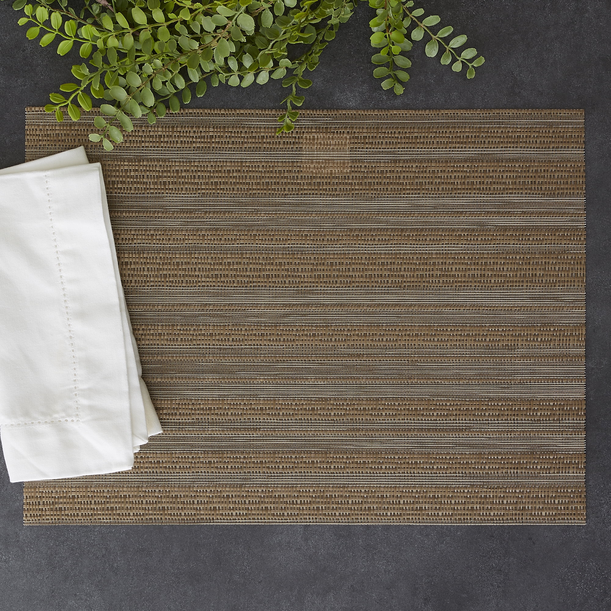 DII Metallic PVC Basketweave Placemat Set/6, Gold, 13x17.25"