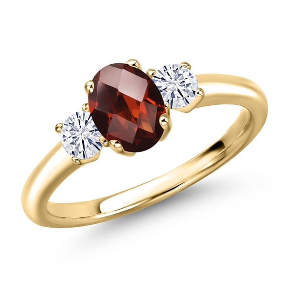 Gem Stone King 10K Yellow Gold Red Garnet and White Moissanite Engagement Ring for Women | 1.32 Cttw | Oval Checkerboard 7X5MM | Gemstone January Birthstone | Size 8