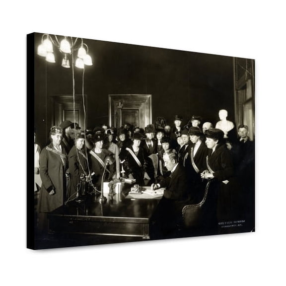 Canvas Print: Governor Edwin P. Morrow Signing The Anthony Amendment--Ky. Was The