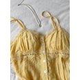 thumbnail image 4 of Blusa De Tirantes Amarillo-3 Con Encaje Floral Y Botones Frontales, 4 of 30