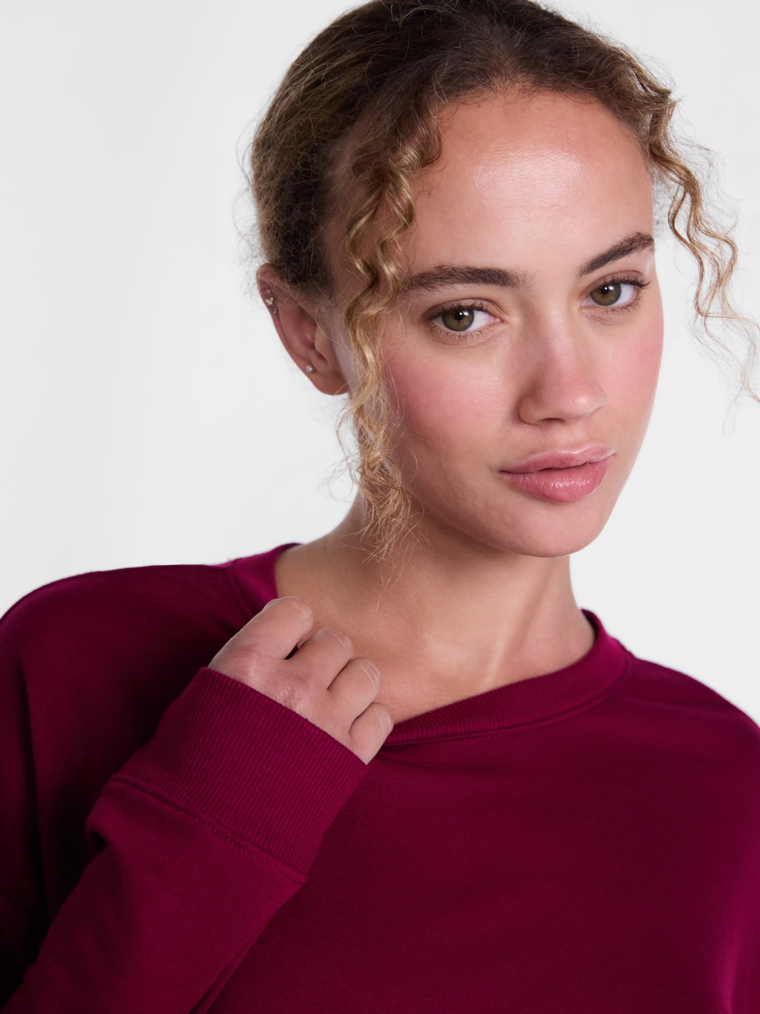 Joyspun Women's Fleece Lounge Sleep Top with Long Sleeves, Sizes XS-3X