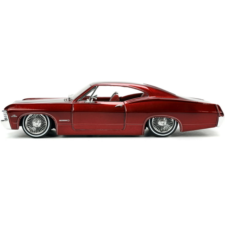 Jada Toys 1967 Chevrolet Impala Ss Die Cast Car Model