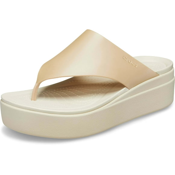 Crocs Women's Brooklyn Platform Flip Flops, Champagne/Bone, 11