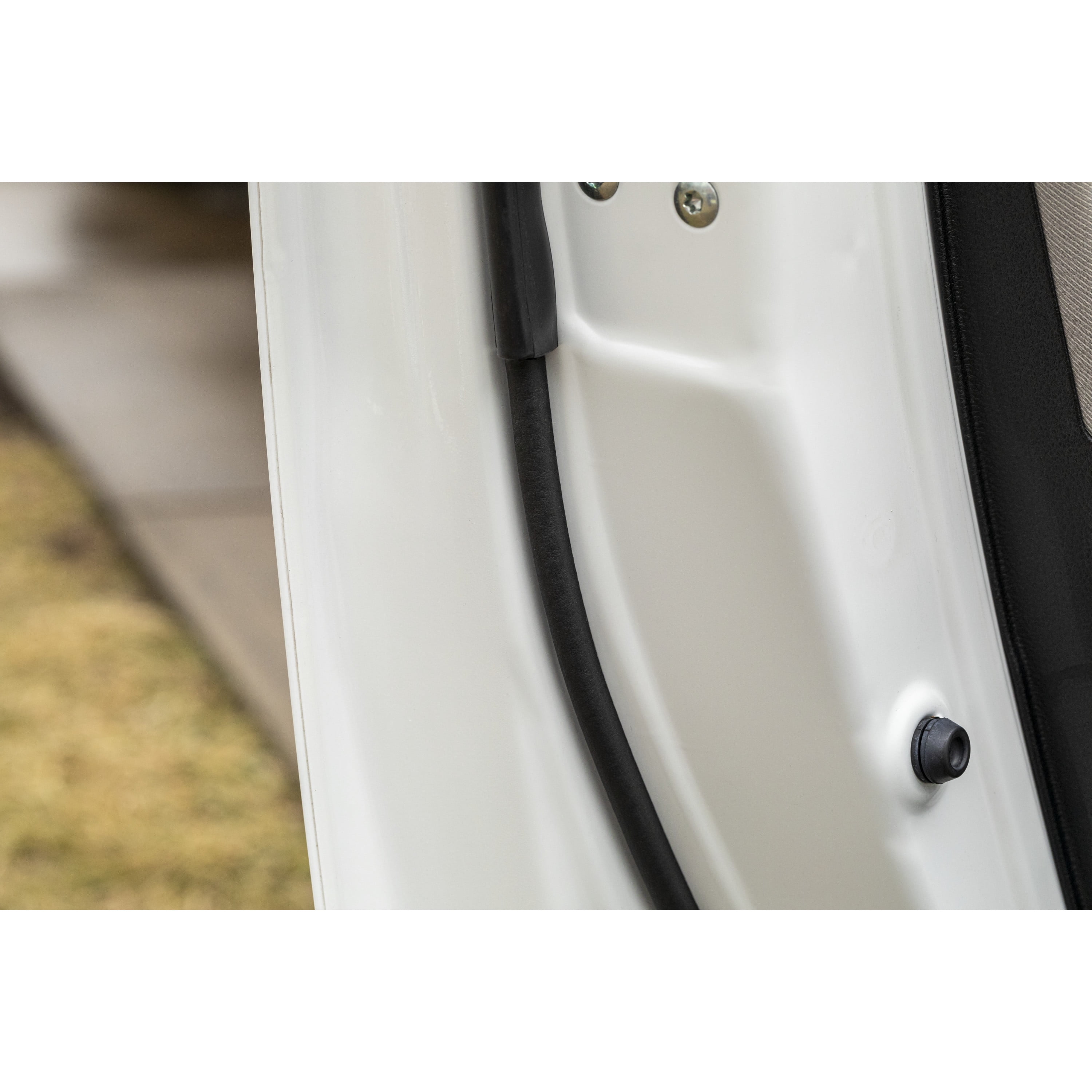 Duck Brand Auto & Marine Black Rubber Weatherstrip Seal, 0.31 in. x 0.38 in. x 17 ft.