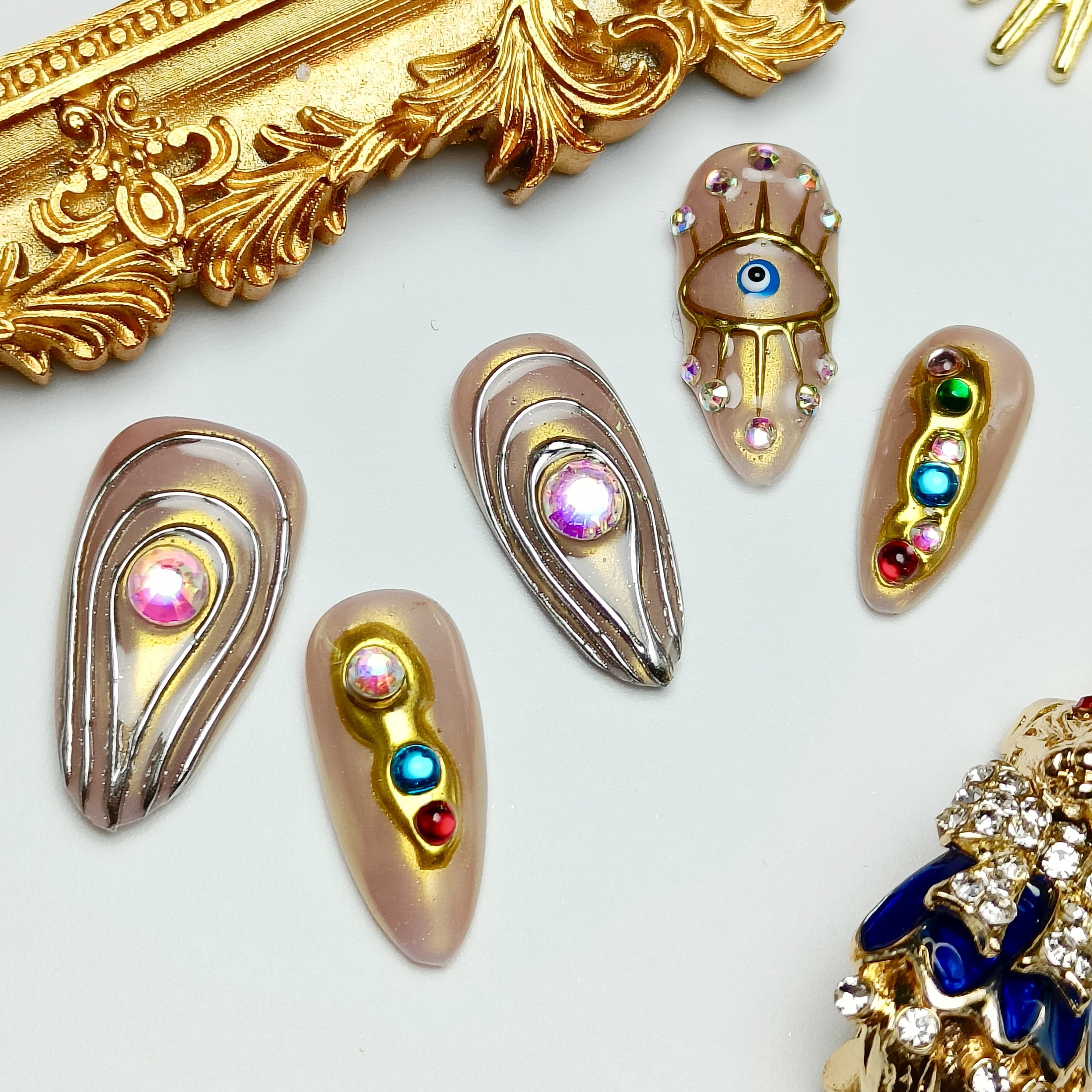 10pcs Almond Medium Handmade Y2K Baroque Press On Nails - Nude Designs, 3D Rhinestones & Gold Accents, Luxury Summer & Independence Day, Goth