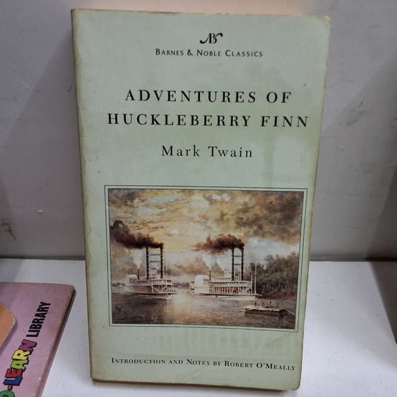 Pre-Owned Adventures of Huckleberry Finn (Barnes & Noble Classics Series) Paperback