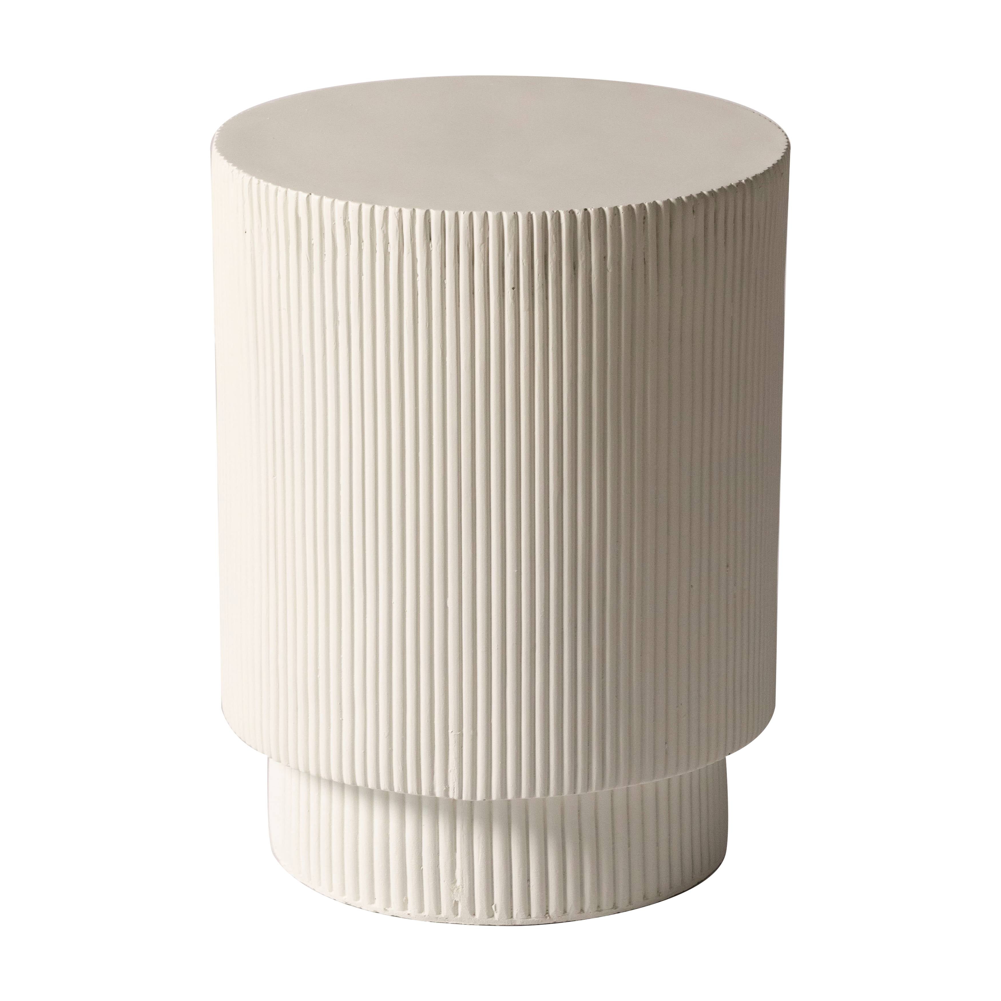 LeisureMod Modern Side Table Round Fiberstone Top Accent End Table for Home, Outdoor Patio, Living Room Sofa, Weather-Resistant, Eden Series in White