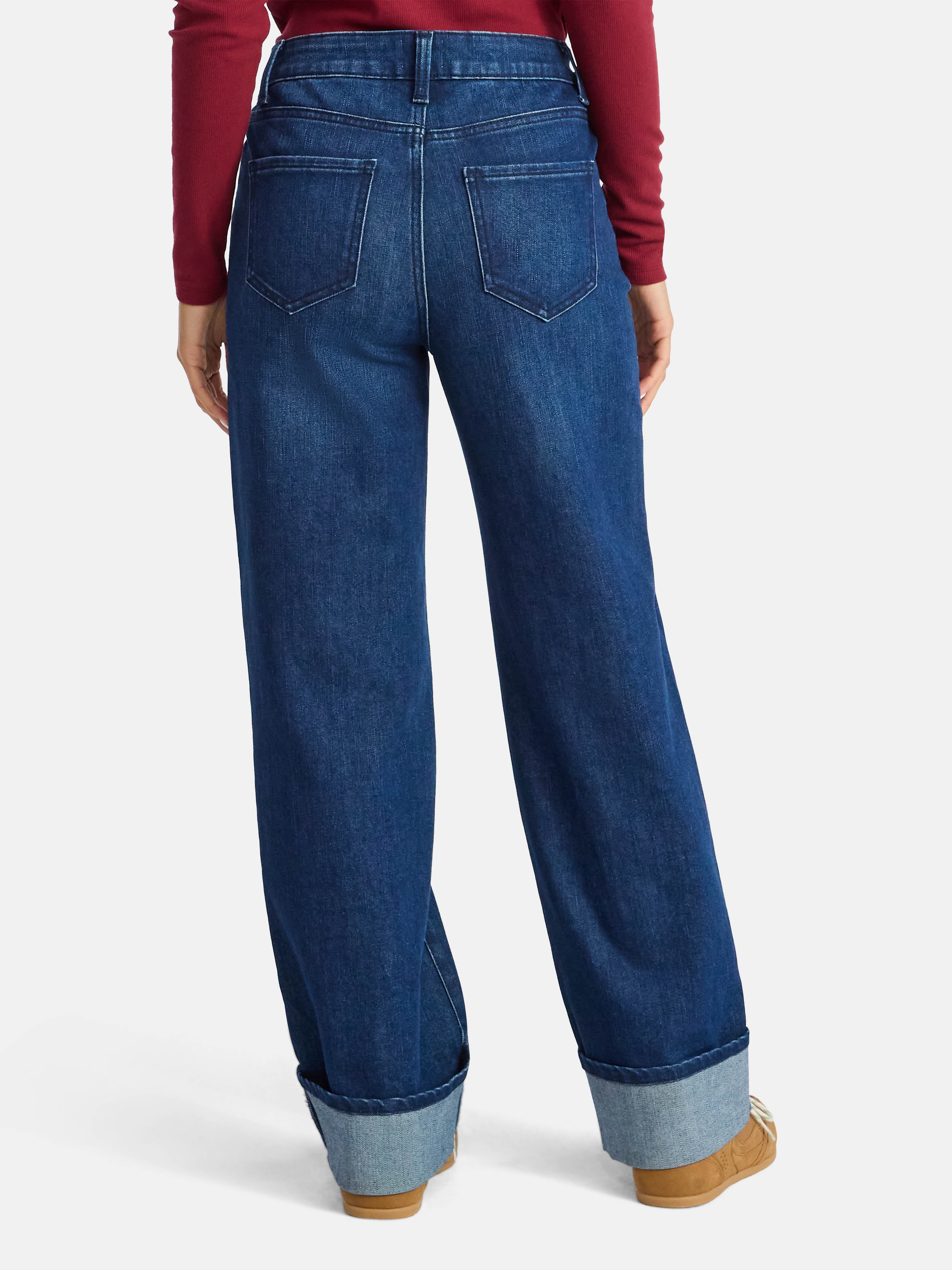 Time and Tru Women's High Rise Straight Jeans with Cuffs, 29" Inseam, Sizes 0-20