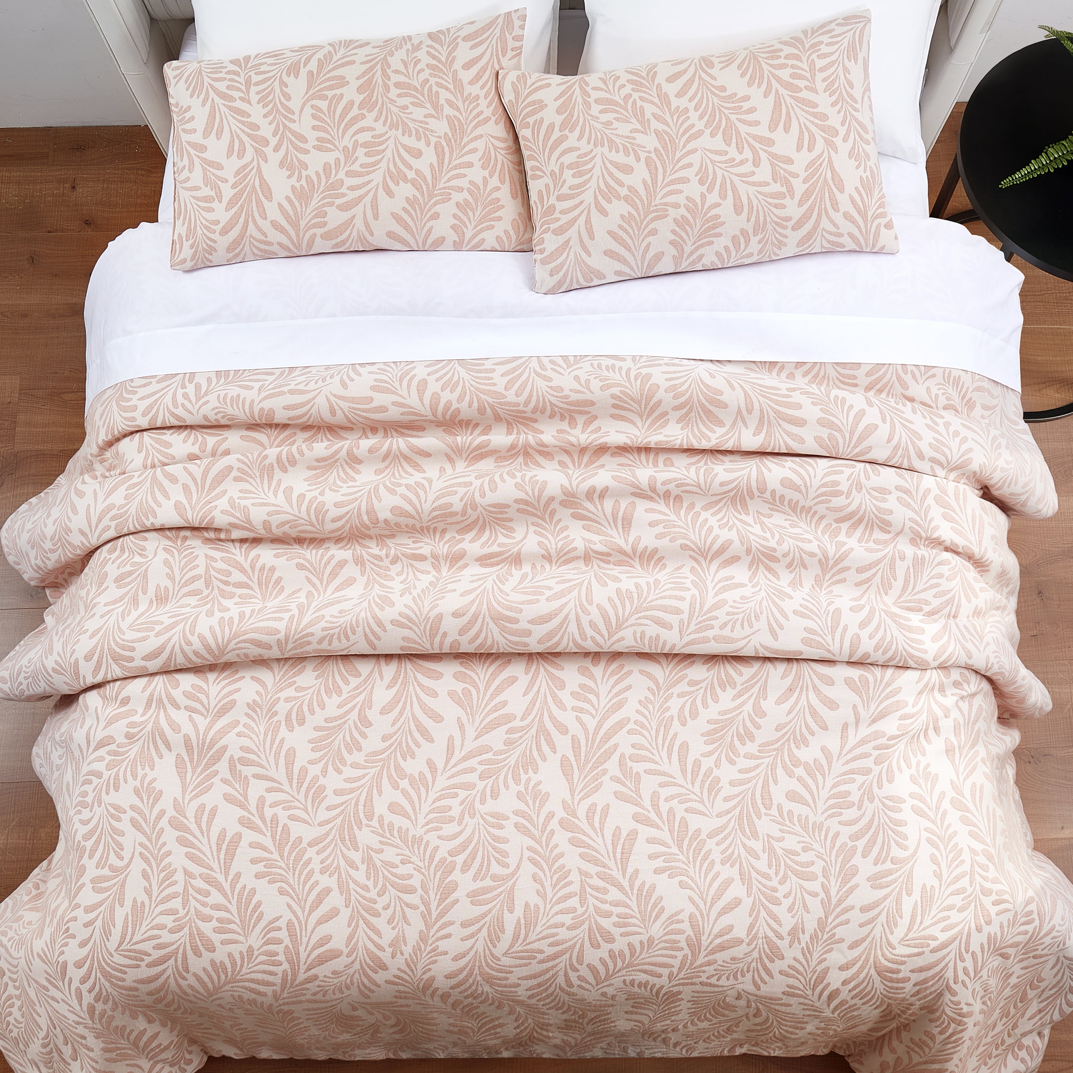 Better Homes & Gardens Botanical 3-Piece Comforter Set, Blush, Full Queen, All Ages