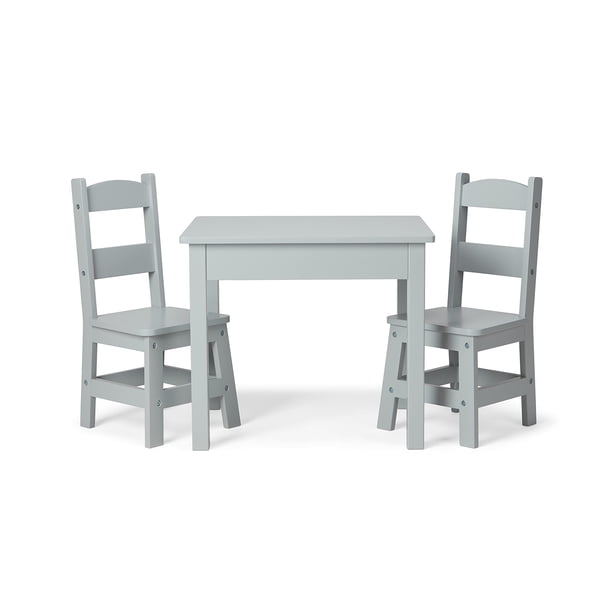 Mesa y sillas Melissa & Doug de madera gris para niños de 3 a 8 años