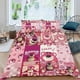 thumbnail image 2 of Oso de Fresa Lotso Conjunto de sábanas temático, trío de piezas, cómodo y amigable con la piel, diseño único, regalo de decoración para el hogar para familiares, amigos y fans,140cm *210cm, 2 of 6