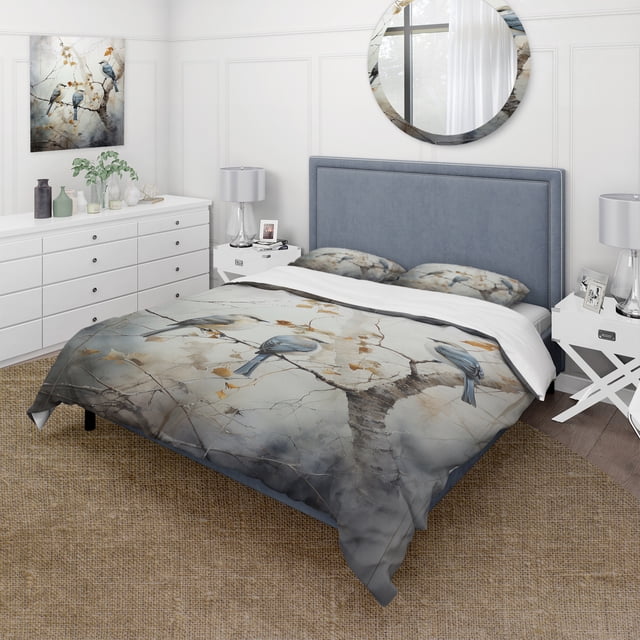 Designart "Silent Bird Watcher II" Animals Bedding Covert Set - Bird Grey Children's Art Bed Set With 2 Shams