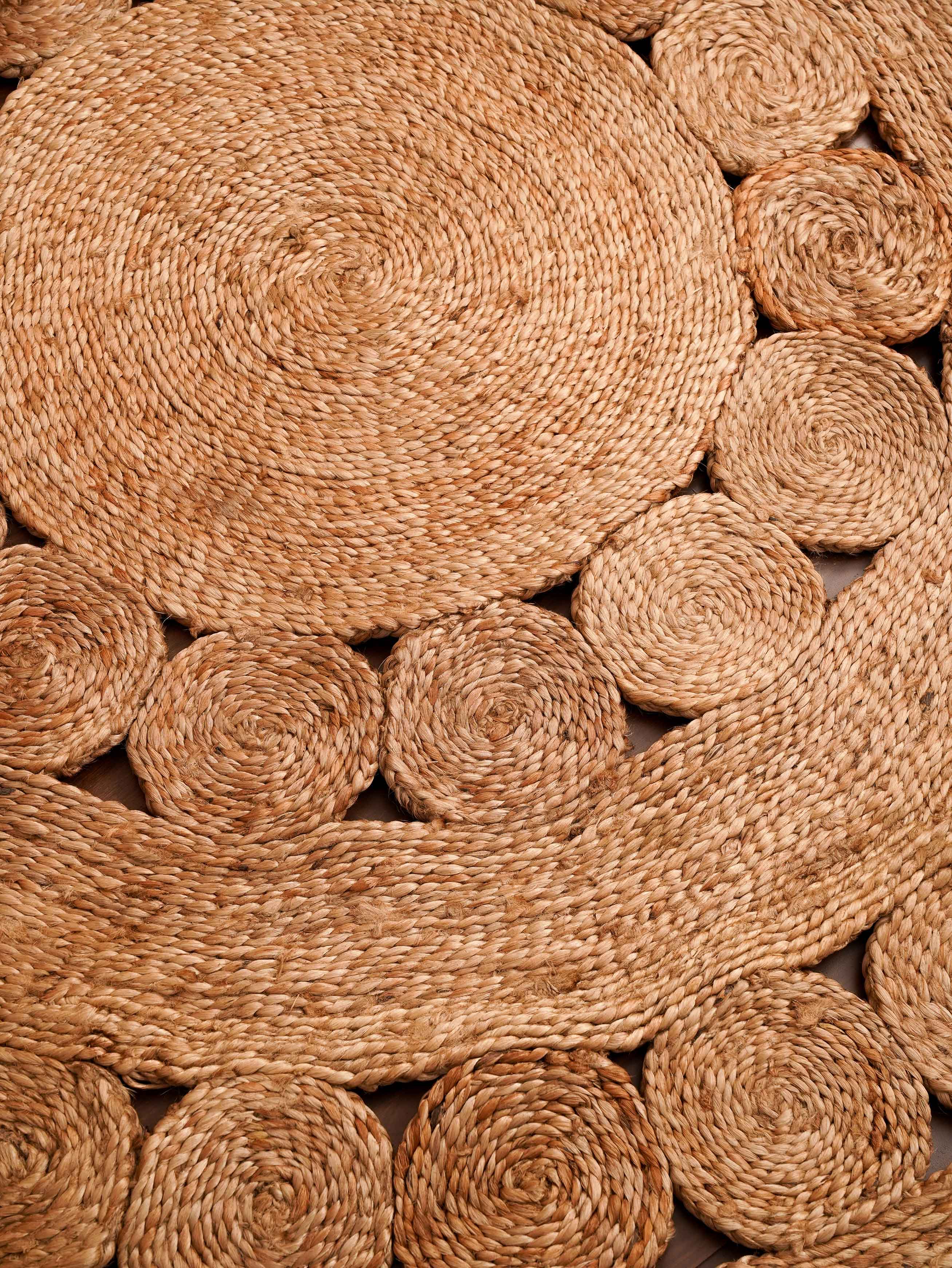 HAND WOVEN JUTE ECO-FRIENDLY AREA RUGS - 4'x4', Round Shape, Beige Color, Oriental Pattern, High Pile, Natural Fiber, Outdoor Indoor Handmade Area Rugs for Living Room, Bed Room (J00004)