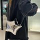thumbnail image 4 of Bolsos de noche LinDeJuan con forma de estrella para mujer en acrílico plateado con mini cadena, 4 of 4