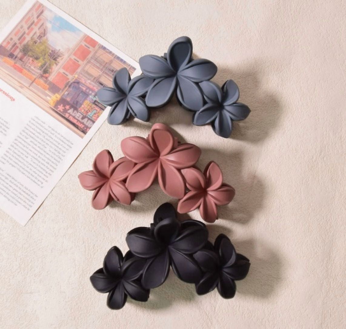 6 Pack Flower Shark Clips - Strong Grip Hair Accessories for All Hair Types, Elegant Design for Everyday Use, Perfect for Work and Dates