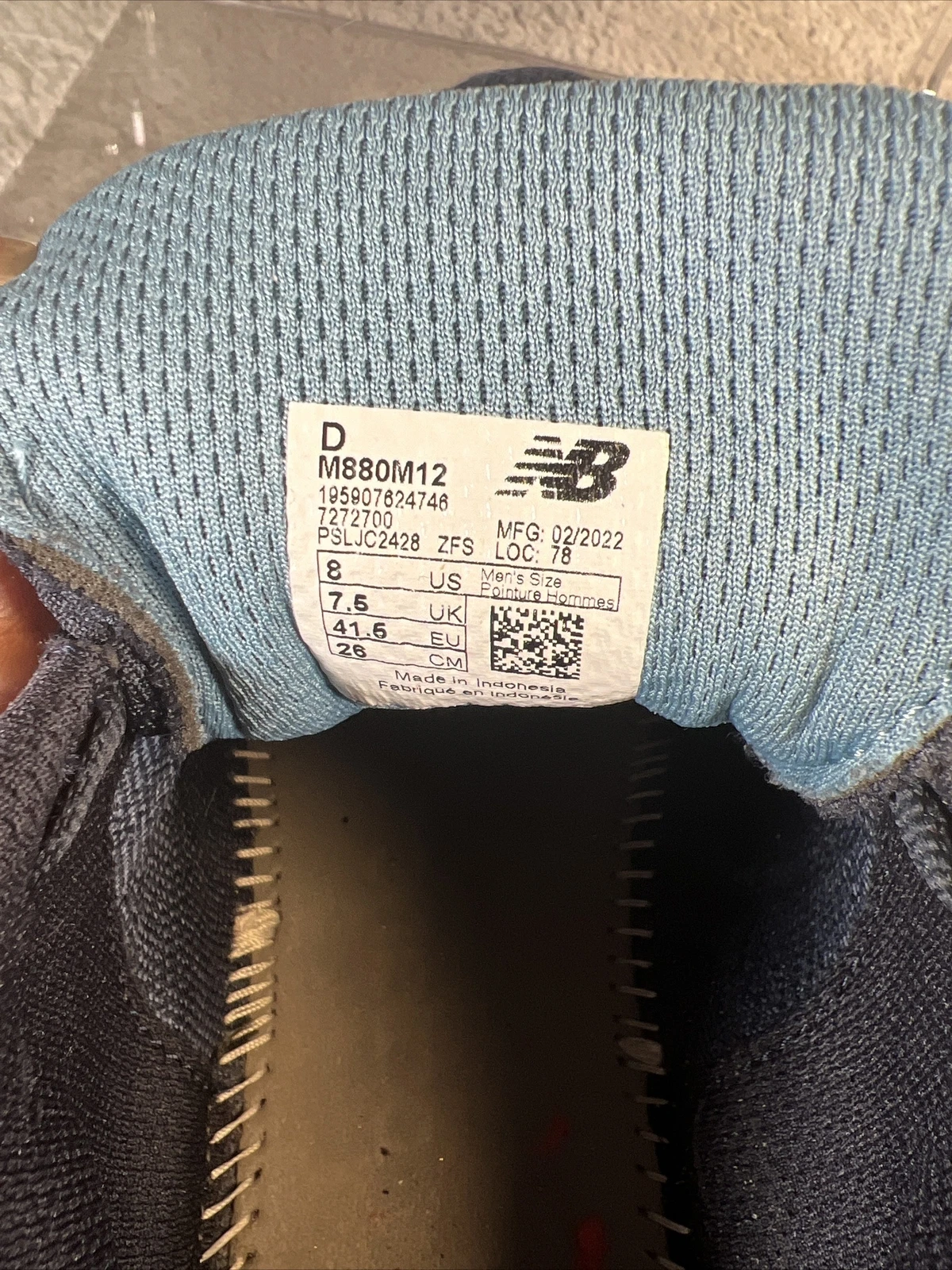 New Balance Sneakers Men display picture 1