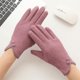 thumbnail image 1 of Guantes de terciopelo alemán con dos botones y boca para mujer, cálidos, modernos y cómodos, para invierno, suaves y cómodos., 1 of 3