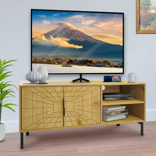 RED VELVET Mueble para TV Moderno, Madera Clara con Diseño Geométrico, Mesa Consola con Estantes y Puertas, Base de Metal Negro