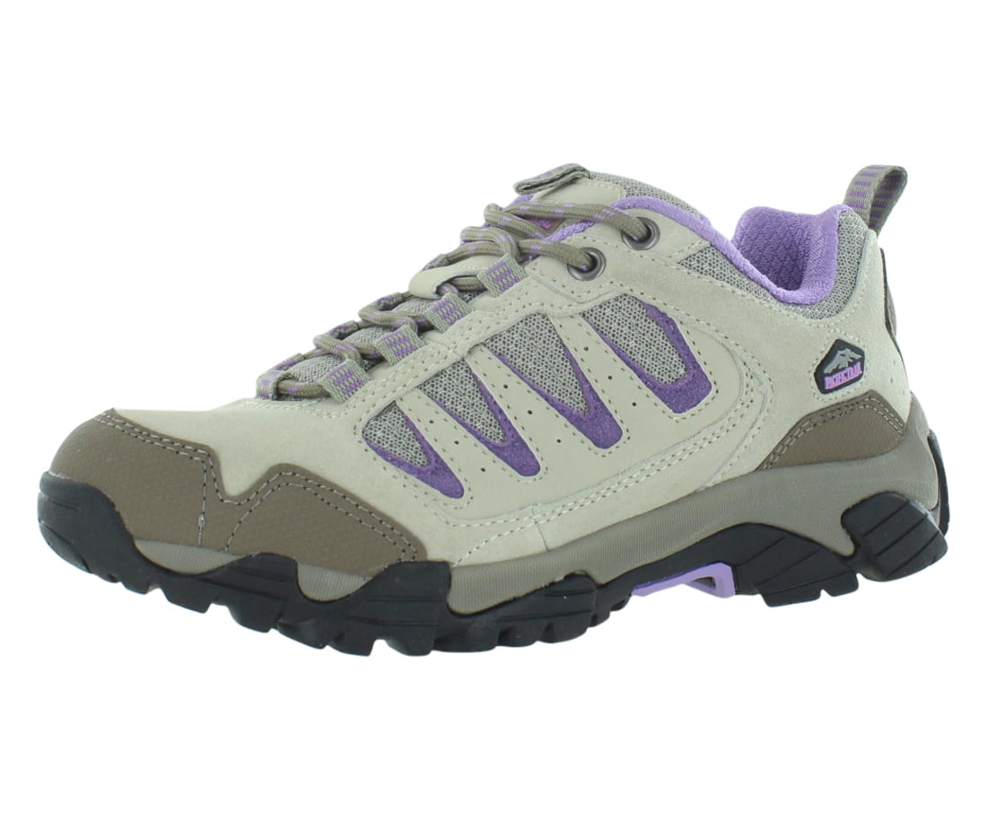 hiking tennis shoes