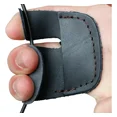 thumbnail image 1 of Soltador Tab Guante Protector Dedos Tiro Con Arco En Piel, 1 of 6