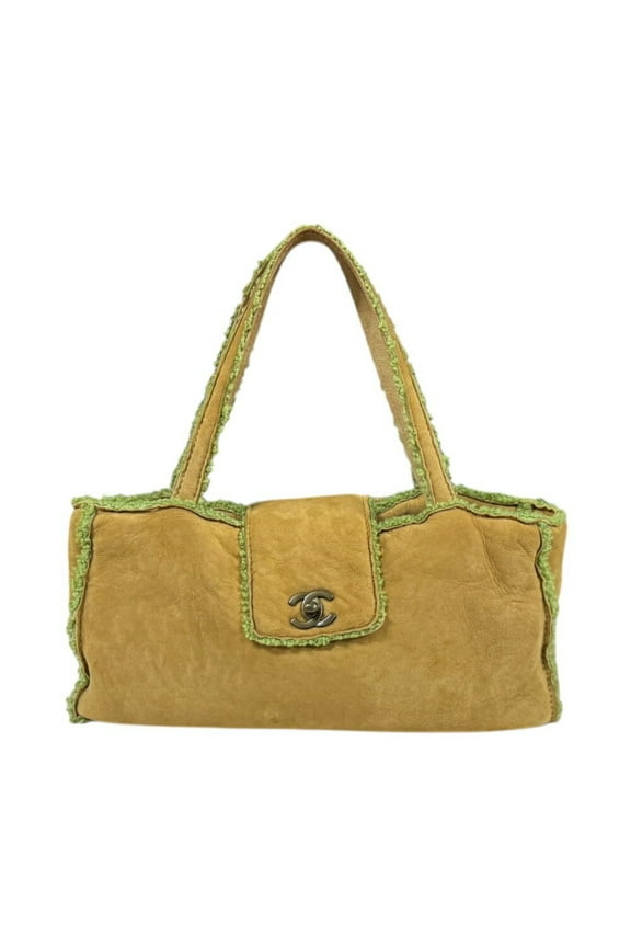 Pre-Owned Chanel handbag Mouton A11746 Brown Women's CHANEL (Fair)