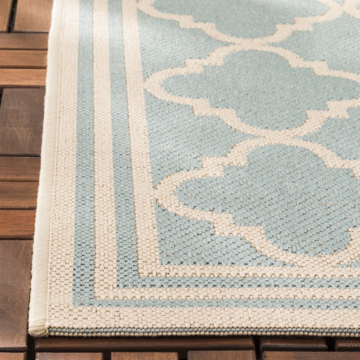 SAFAVIEH Beach House Nima Trellis Indoor/Outdoor Area Rug Aqua/Cream, 6'7" x 6'7" Round