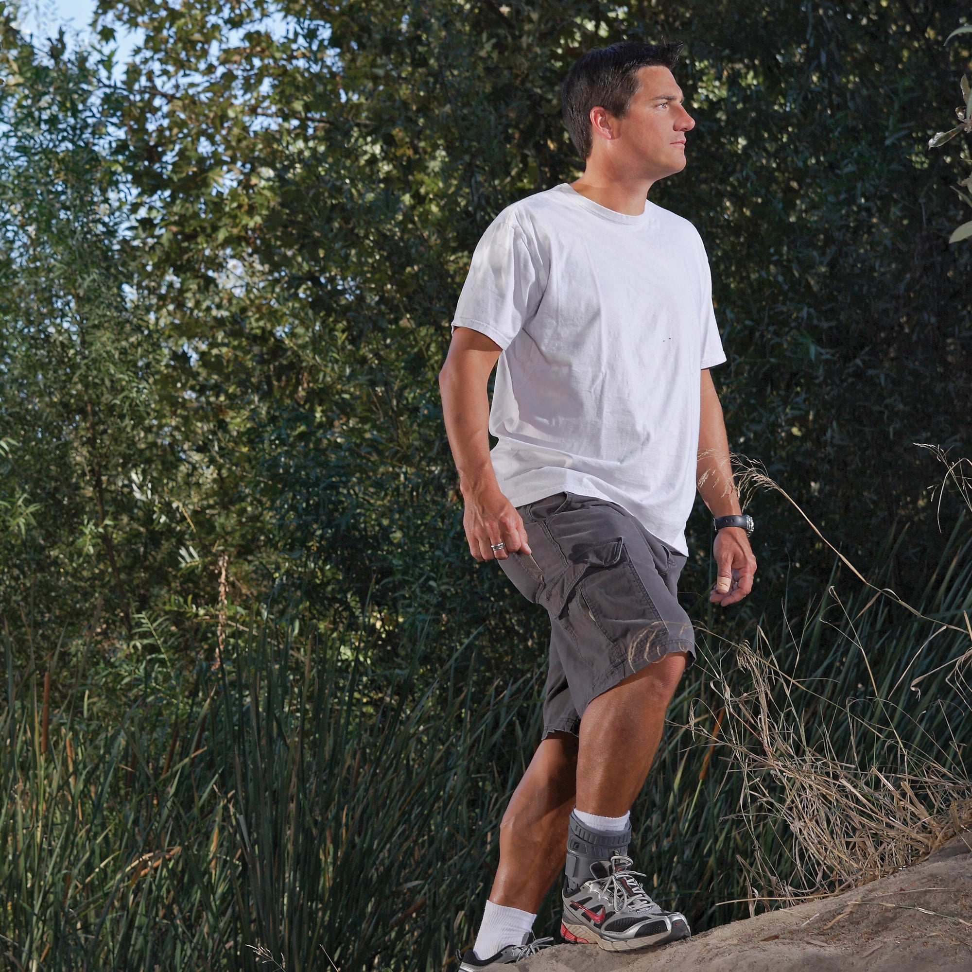 Ossur Rebound Ankle Brace - Professional-Grade Stability for Sprains & Sports
