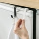 thumbnail image 1 of Gancho para puerta Homerr, pequeño, 5 unidades, para colocar sobre la puerta, sin perforaciones, en forma de Z, resistente, de acero al carbono, para armario de cocina., 1 of 7