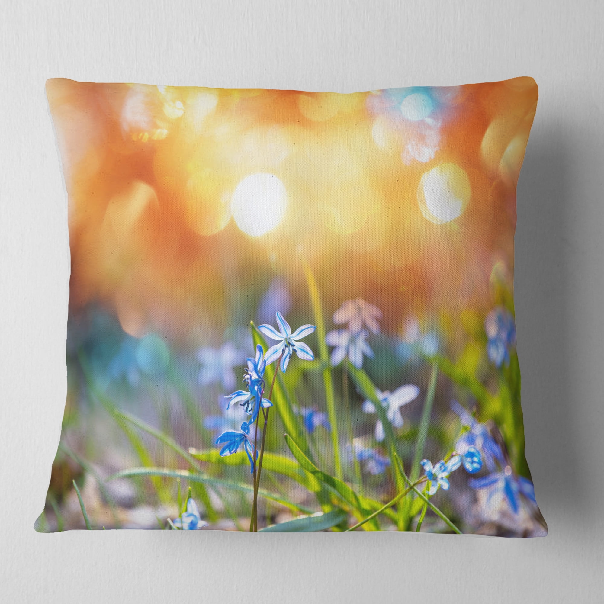 Designart 18" x 18" Yellow Polyester Throw Pillow