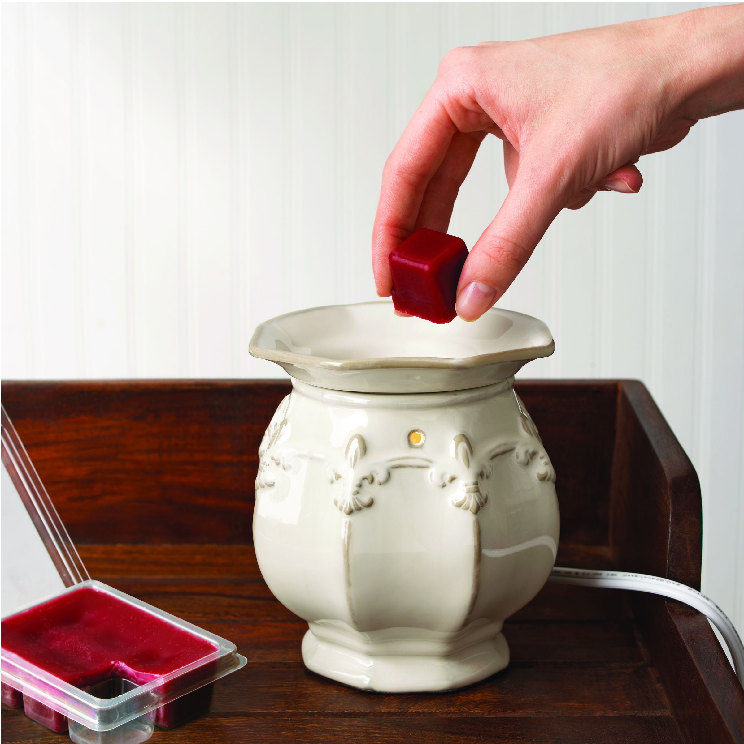 Better Homes & Gardens Expressions Full-Size Wax Warmer Starter Set - image 4 of 5