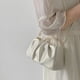 thumbnail image 5 of Bolso de mano con perlas para niña dulce, bolso de mano para mujer, bolso cruzado plisado a la moda, bolso de nube, mini bolso pequeño para teléfono móvil, 5 of 6