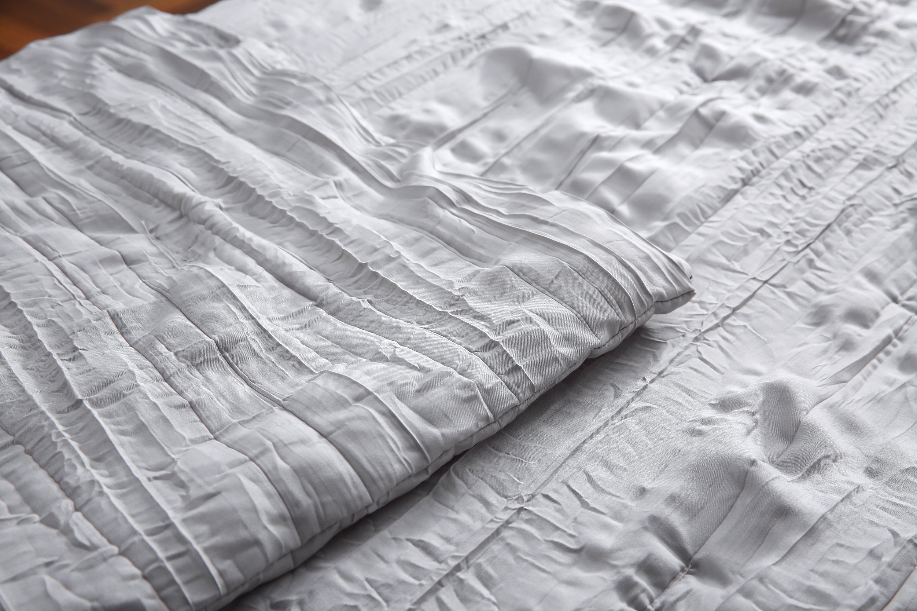 Crinkled Down Alternative Blanket