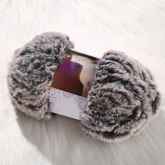 Thick Chenille Yarn Soft Skin Friendly Bulky Fluffy Knitting Yarn for Crocheting Blanket Black White