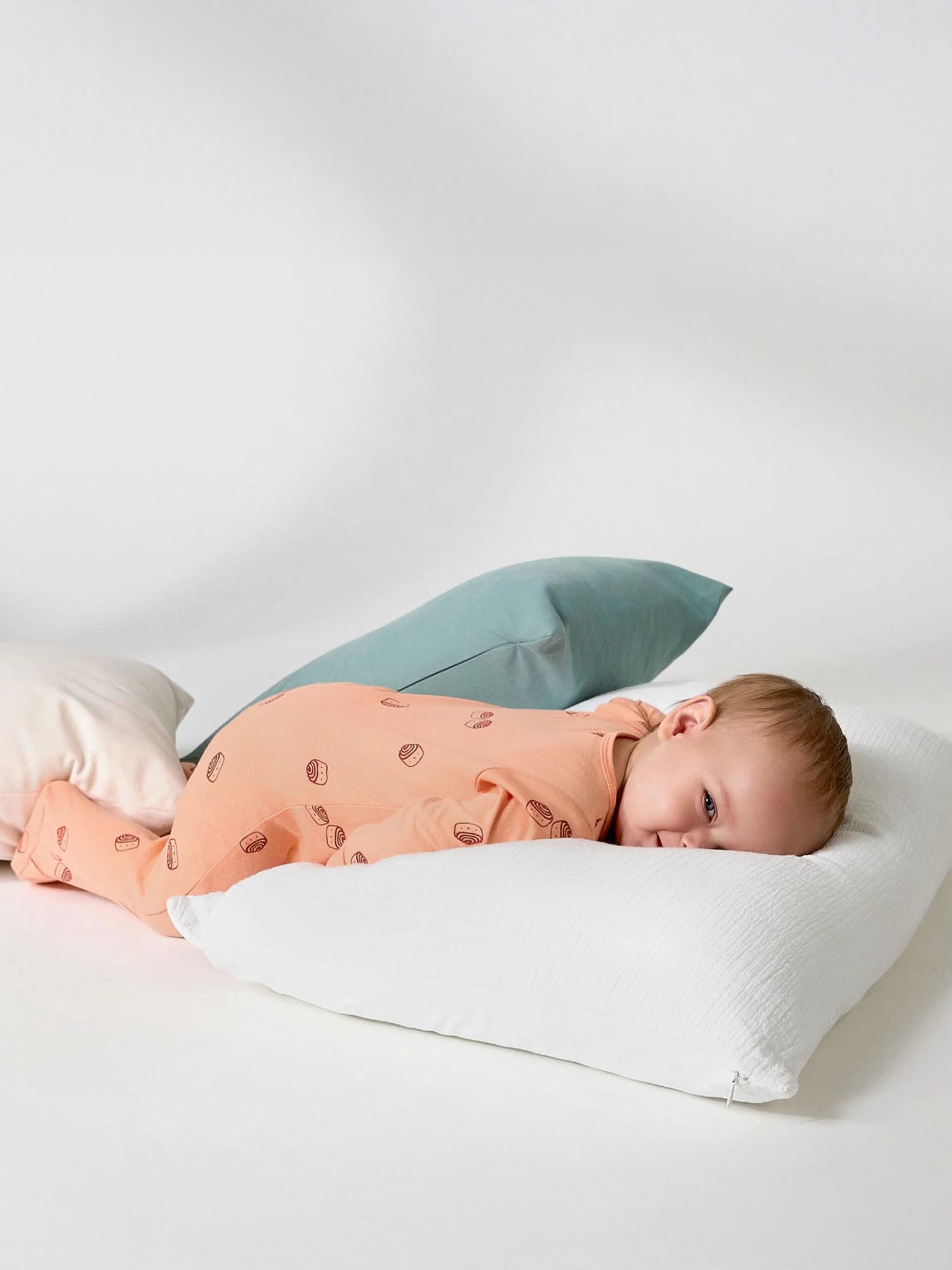 Gerber Baby Neutral Sleep N´ Play 2-Way Zipper Footed Pajamas, 4-Pack, Sizes, Newborn - 6/9 Months
