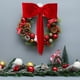 thumbnail image 1 of Colgante adorno de árbol de terciopelo de Navidad | Decoración de lazo colgante de poliéster rojo | Decoración duradera y reutilizable para escaparates navideños | Tamaños múltiples: 28x12cm, 1 of 6