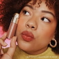 thumbnail image 4 of Colorete líquido Rare Beauty Soft Pinch Virtue de Selena Gomez, 4 of 7