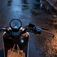 thumbnail image 1 of FENGGUIQU 1Par Empuñaduras Ergonómicas Para Manillar De Motocicleta Con Protección Antidesgaste Color Marrón Oscuro, 1 of 6
