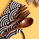 thumbnail image 3 of ZHAOCHENG Vajilla de madera, 3 piezas de cubiertos de madera de estilo japonés en bolsa de estilo oriental con 1 x cuchara, 1 x tenedor, 1 x palillos con bolsa Vajilla de sushi Vajilla para viajes fam, 3 of 5